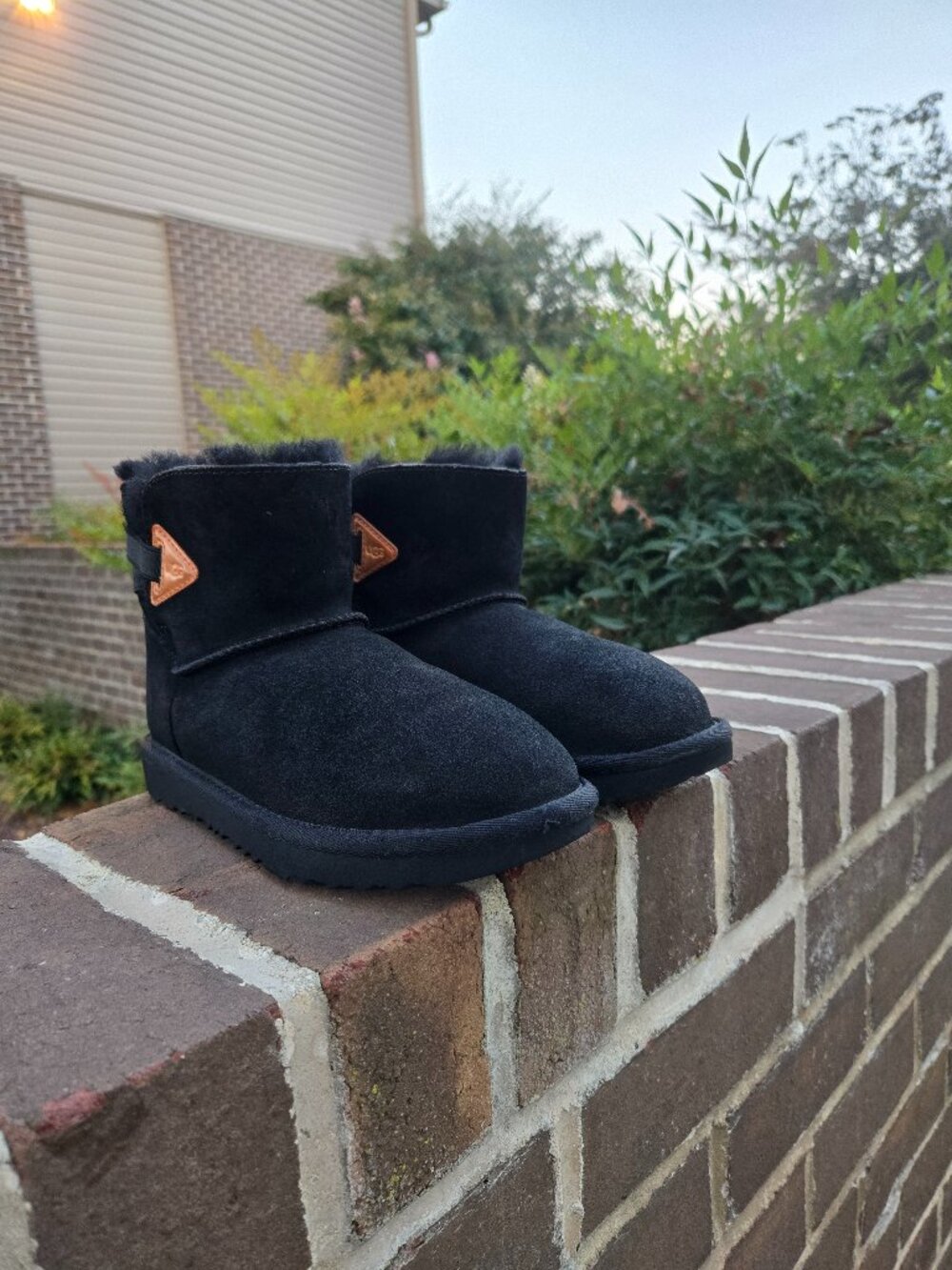 KID'S UGG MINI BAILEY FLEX BOOTS
